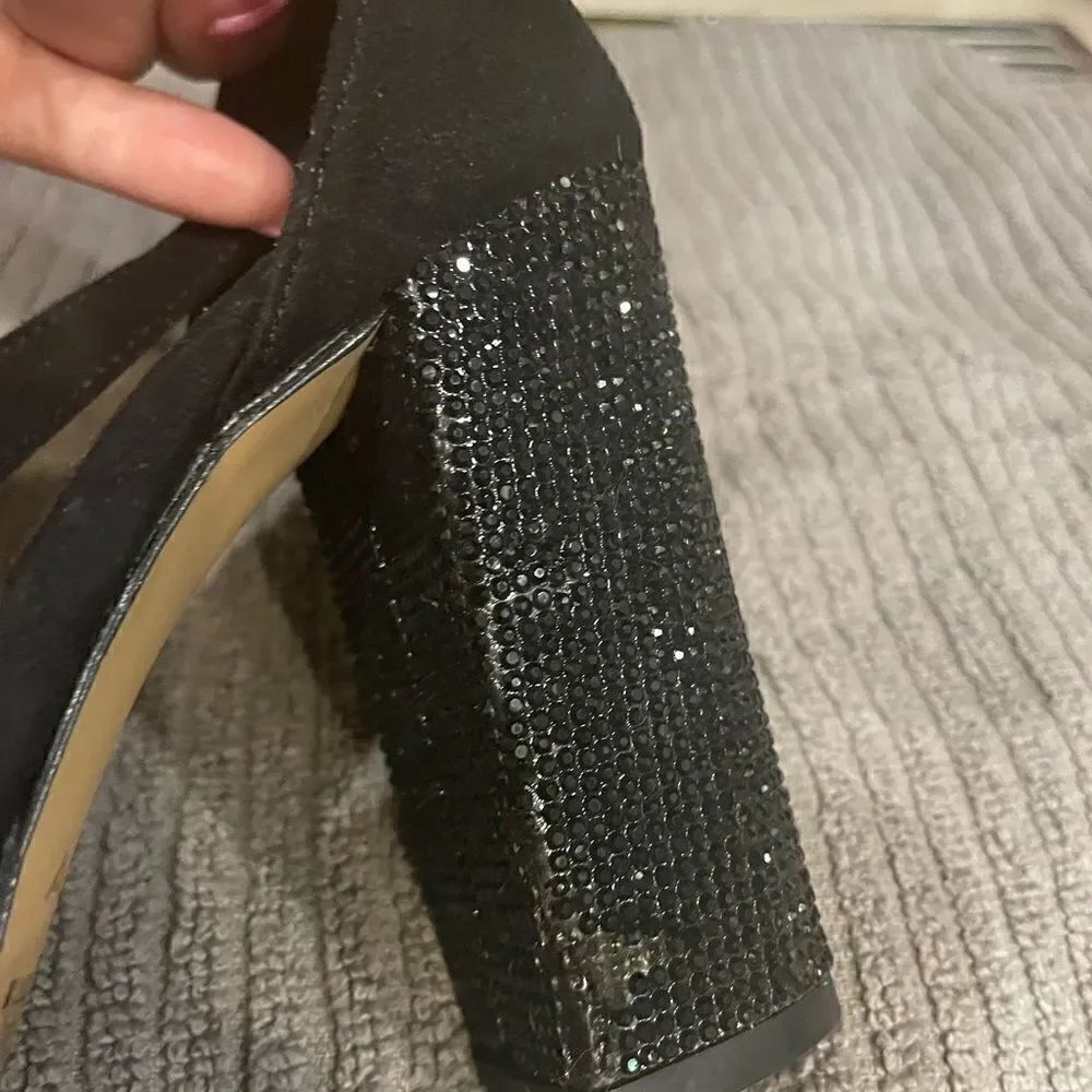 Also Heels   - Picture 3 of 7